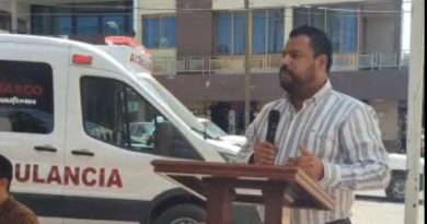 Entrega de Ambulancia y Equipamiento por el Alcalde de Tabasco