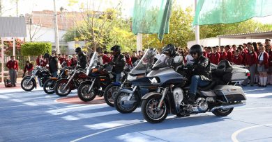 El CETis147 de Jalpa Promueve la Cultura Vial con la Visita de Motoclub Poseidones