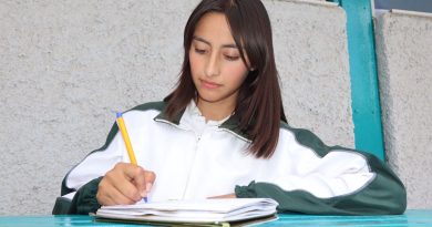 Gana estudiante de Cobaez concurso nacional de letras contra la discriminación
