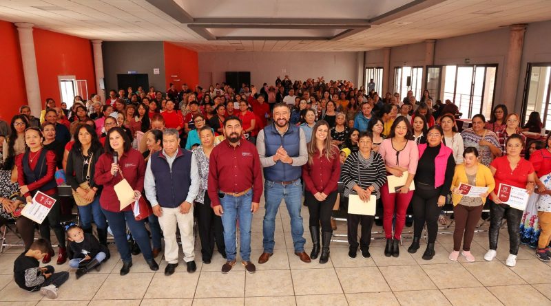 Otorga Gobierno de Zacatecas más de 1 mil 400 becas a buscadores de empleo
