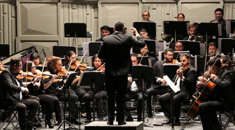 Magistral concierto ofrece la OCEZ, bajo la dirección huésped de Rodrigo Sierra Moncayo