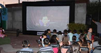 Cine en tu Comunidad llega a la colonia Caxcán en Jalpa