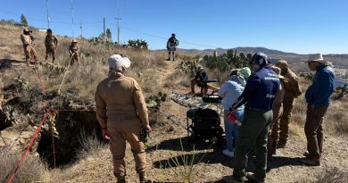 Autoridades estatales buscan a personas desaparecidas en el cerro del Grillo