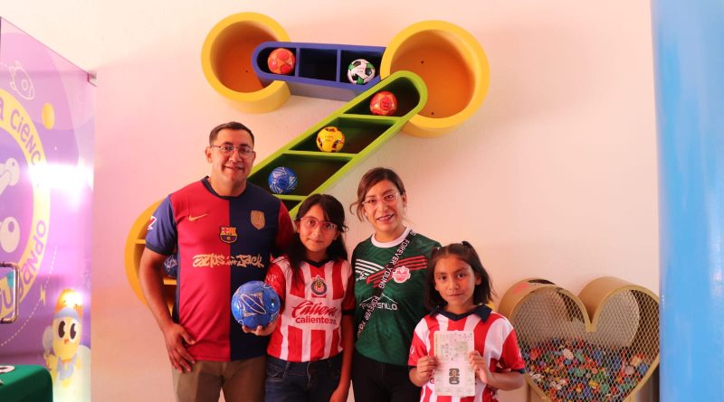 Participan más de 300 personas en Rally Zigzag Rumbo al Mundial 2026