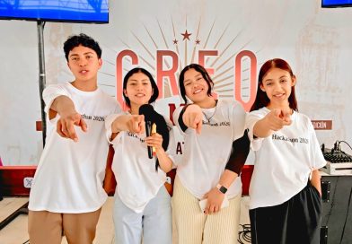 Brillan jóvenes del Cecytez en Hackathon Creo Mx 2026