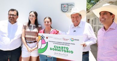 Mejora Gobernador David Monreal Ávila viviendas de familias en Zóquite, Guadalupe