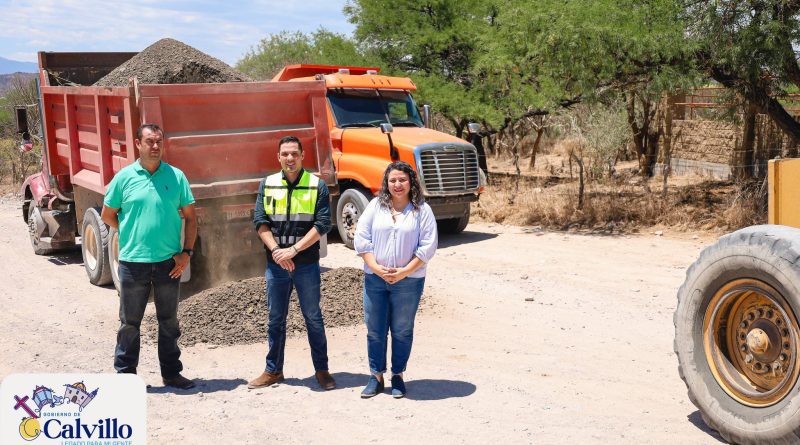 Rehabilitan antiguo camino hacia El Cuervero para mejorar el tránsito de productores en Calvillo