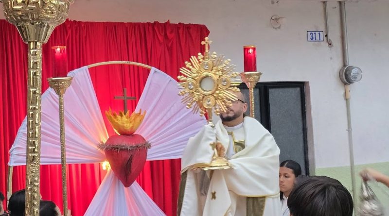 Celebran Corpus Christi 2026 en la Parroquia de San Antonio de Padua en Jalpa