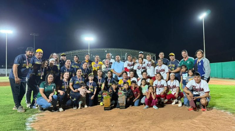 Jaltiche se corona campeón en la Gran Final de la Liga Municipal de Softbol Femenil en Jalpa