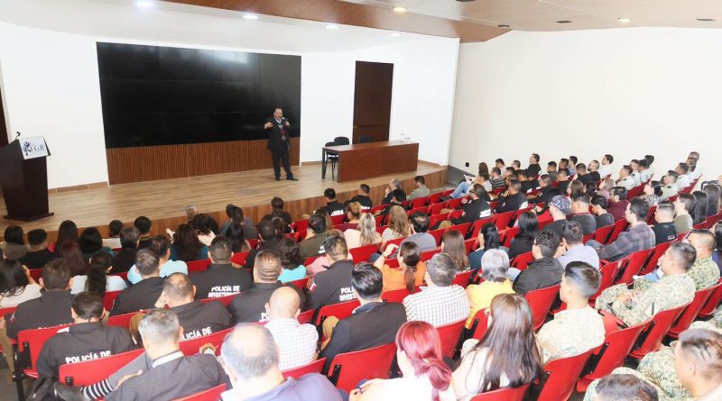 Participa personal de la FGJEZ en conferencia sobre nuevas masculinidades