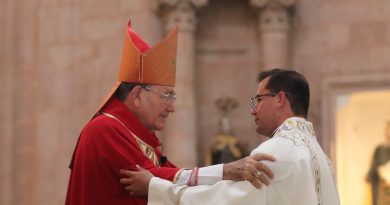 Ordenan diácono a Rosalío Velasco Espinoza, originario de Jalpa