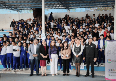 Fortalecen prevención del delito digital entre estudiantes y padres de familia