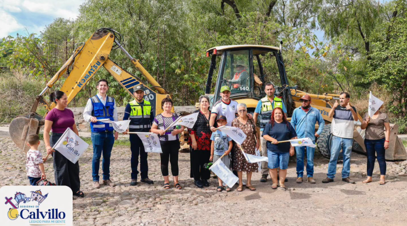 Arrancan obras de alcantarillado sanitario y pluvial en Piedras Chinas