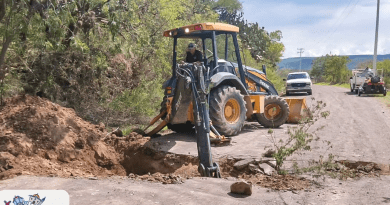 Atiende Gobierno de Calvillo socavón en carretera a la Presa de la Ordeña Vieja