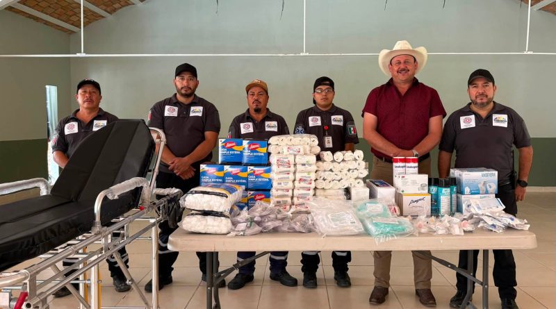 Entregan material de curación e insumos a Protección Civil de Tabasco
