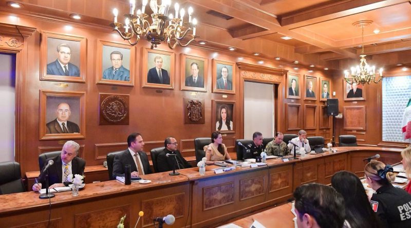 Tere Jiménez y Obispo de Aguascalientes fortalecen coordinación en favor de las familias