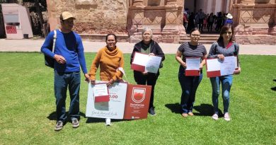 Artesanas de Huanusco triunfan en el XV Concurso Estatal de Arte Popular
