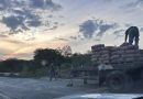 Se ladea carga de cemento y limita circulación en la carretera 70, a la altura de Santa Juana