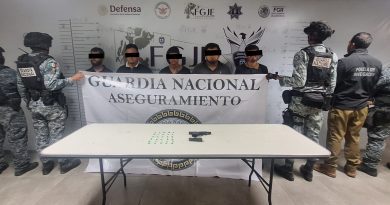 Detienen Fuerzas de Seguridad a cinco probables generadores de violencia; aseguran arma de fuego y droga