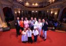RECONOCE MIGUEL VARELA A “ABELITO” DURANTE LA ENTREGA DEL PREMIO MUNICIPAL DE LA JUVENTUD