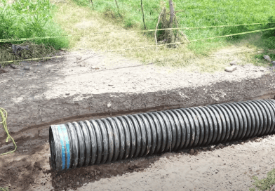 Avanza primera etapa de obra pluvial para atender escurrimientos en el barrio del Carmen