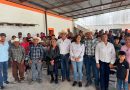 CARLOS PUENTE ESTRECHA DIÁLOGO CON HABITANTES DE EL SALVADOR