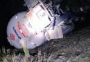 FUERTE CHOQUE ENTRE TRÁILER Y PIPA MOVILIZA A PROTECCIÓN CIVIL EN LA AUTOPISTA 45D