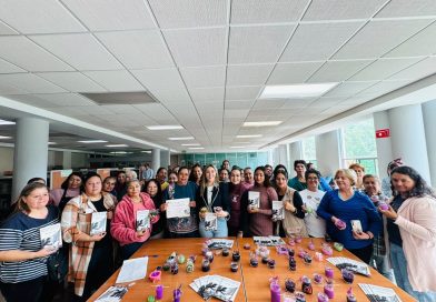 Empodera Gobierno de Zacatecas a mujeres con taller de elaboración de velas artesanales