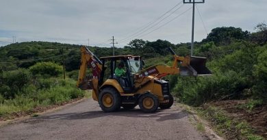 Continúa Gobierno de Zacatecas rescate carretero en Valparaíso
