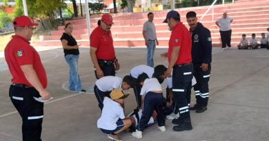 Protección Civil lleva capacitación preventiva a primaria de la colonia Obrera en Jalpa