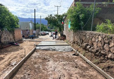 Arrancan trabajos de mejoramiento en la calle Galeana de la comunidad El Chique