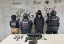 Detienen Fuerzas de Seguridad a un hombre con arma larga y probable droga, en Villanueva