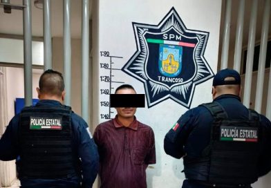Policías Estatal y Municipal detienen a hombre con orden de aprehensión por lesiones, en Trancoso